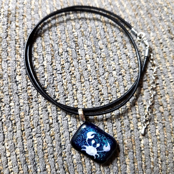 Handpainted Artisan Crab Necklace Pendant Charm Coastal Beach - Picture 2 of 4